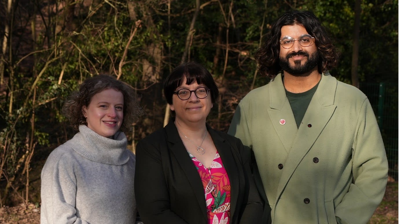 Labour’s Minesh Parekh (r), with Olivia Blake MP (l) and Cllr Ruth Milsom (m).