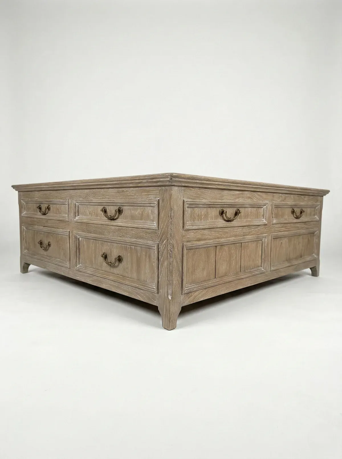 The trunk Table