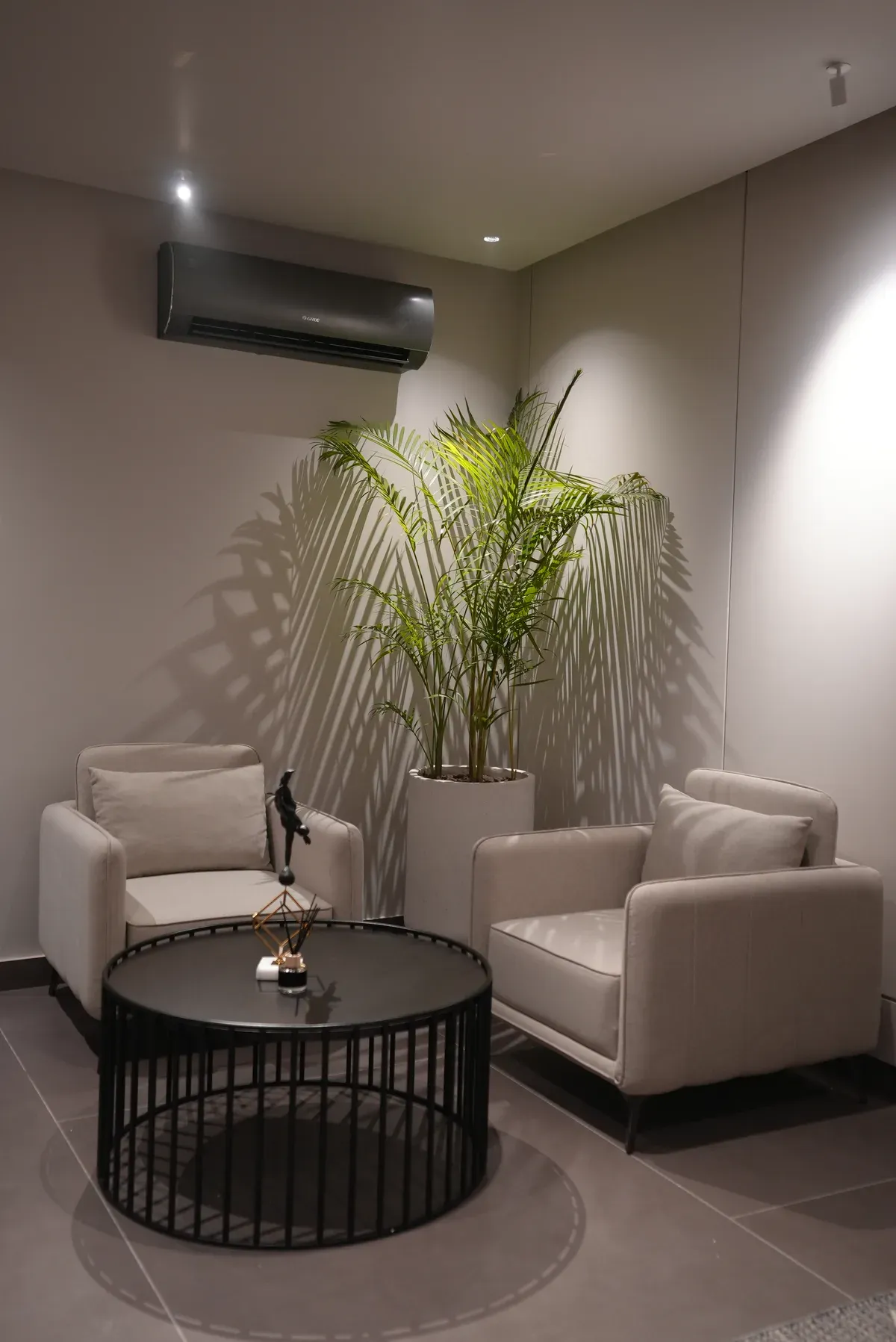 Horizon Center Table