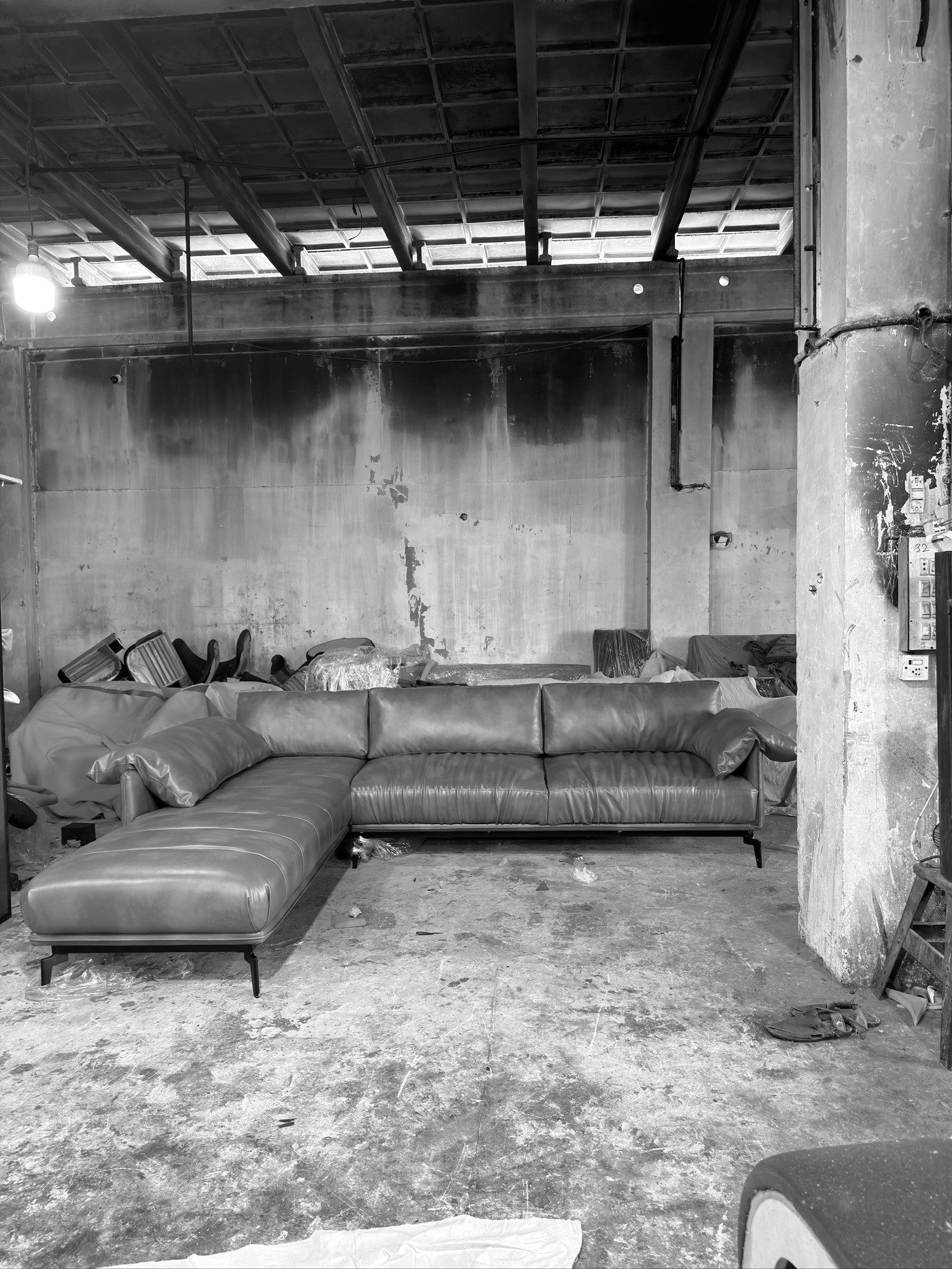 Showroom view 1