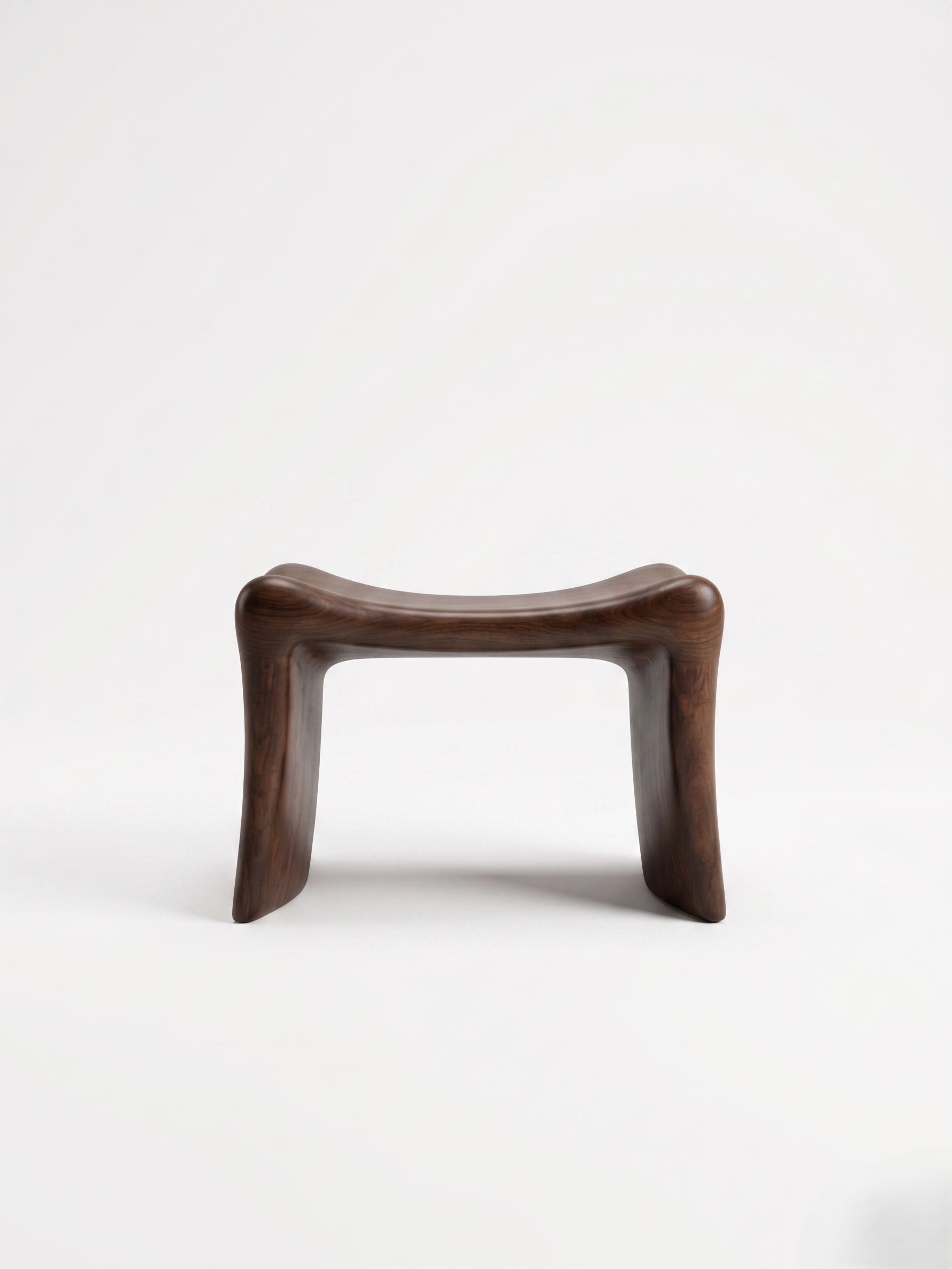The Contour Saddle Stool
