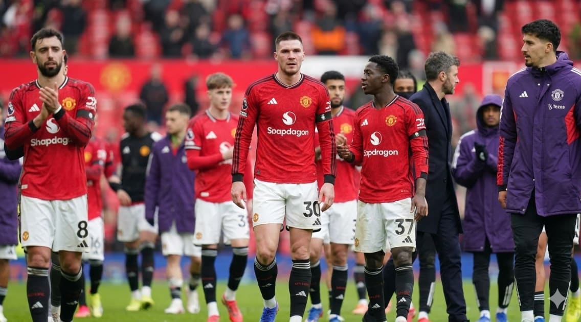 Carrick Flips Table! Man Utd Stars Too Lazy to Win