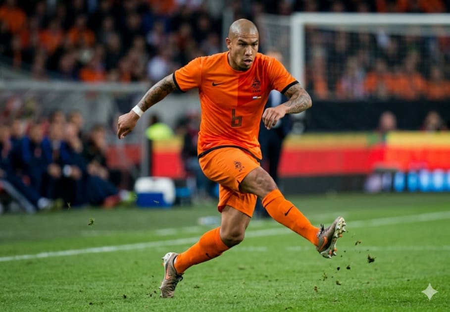 Football Villains #17: Nigel de Jong