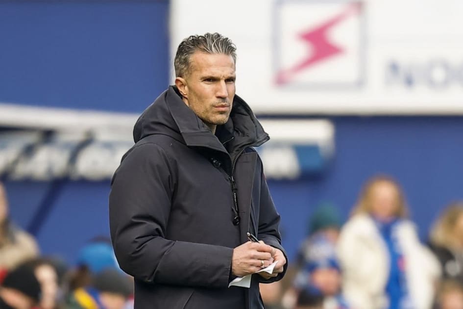 Robin van Persie sacked by Feyenoord after 18 months – what it means for fans