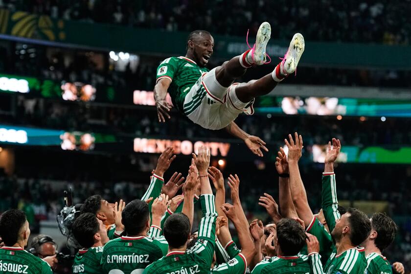 Mexico vs Ecuador: Mexico reach World Cup round of 16