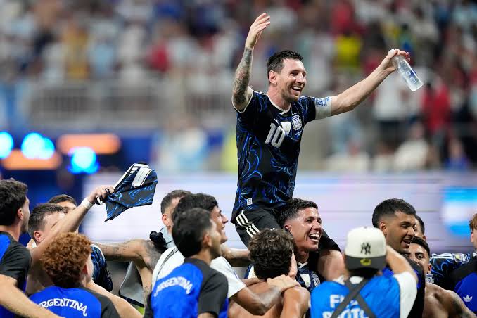 Argentina’s late double breaks England’s World Cup semi‑final hopes