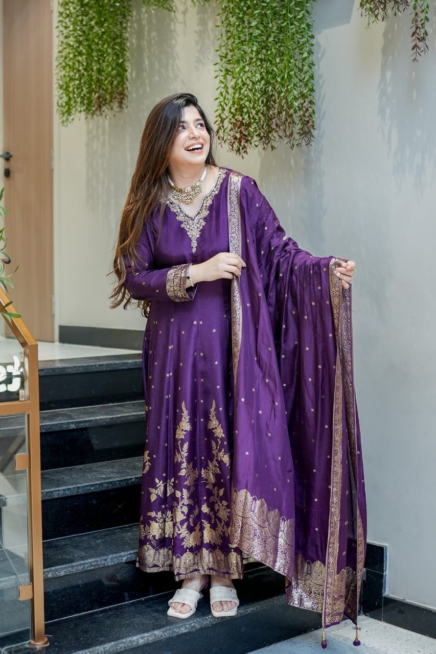 NEW ANARKALI STYLE WEDDING OUTFITS