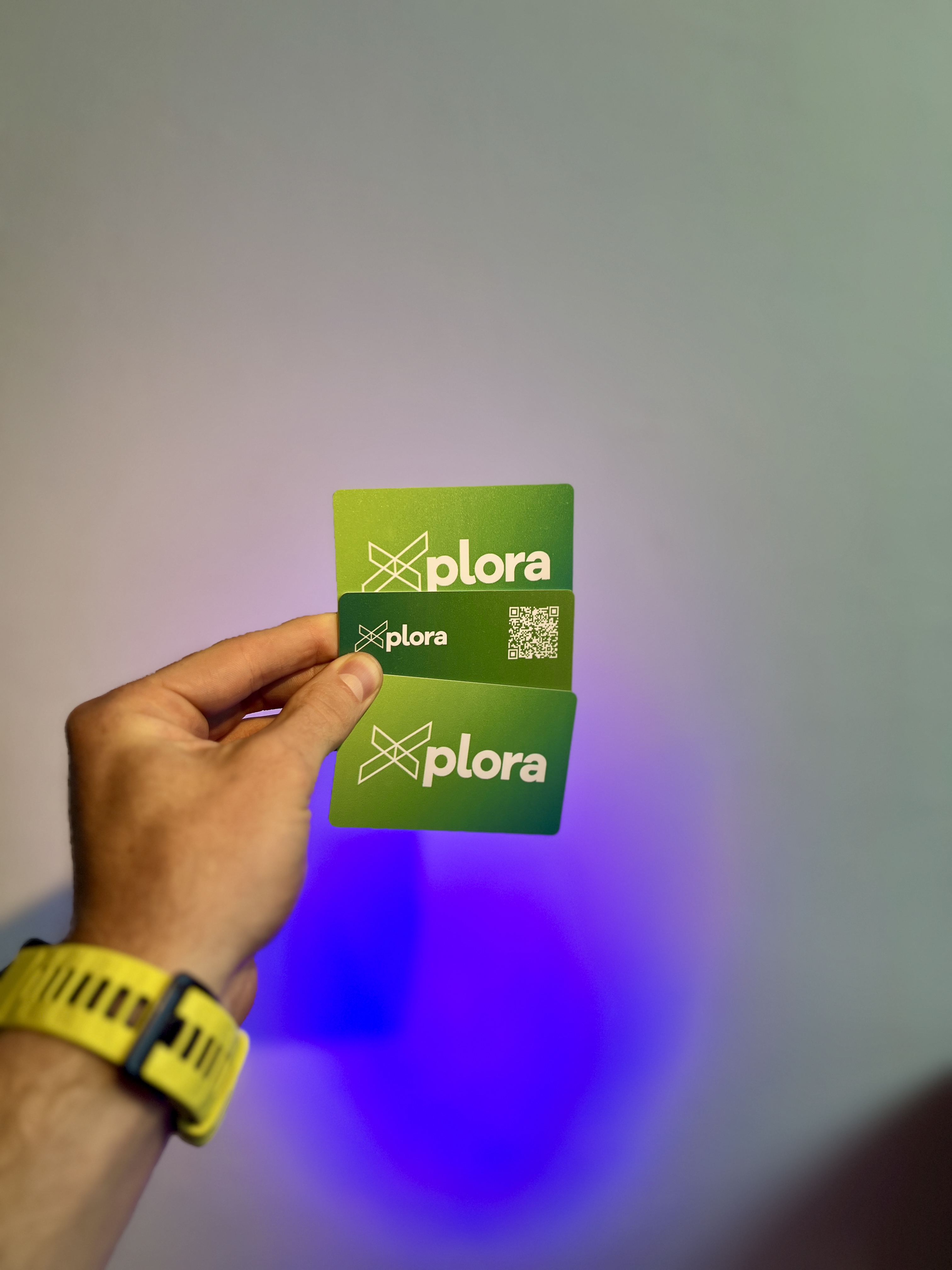 Брандирани NFC + QR карти за Xplora.