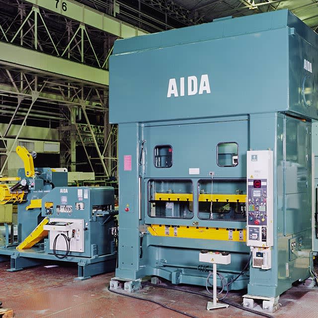 AIDA PMX Progressive Die Straightside Press