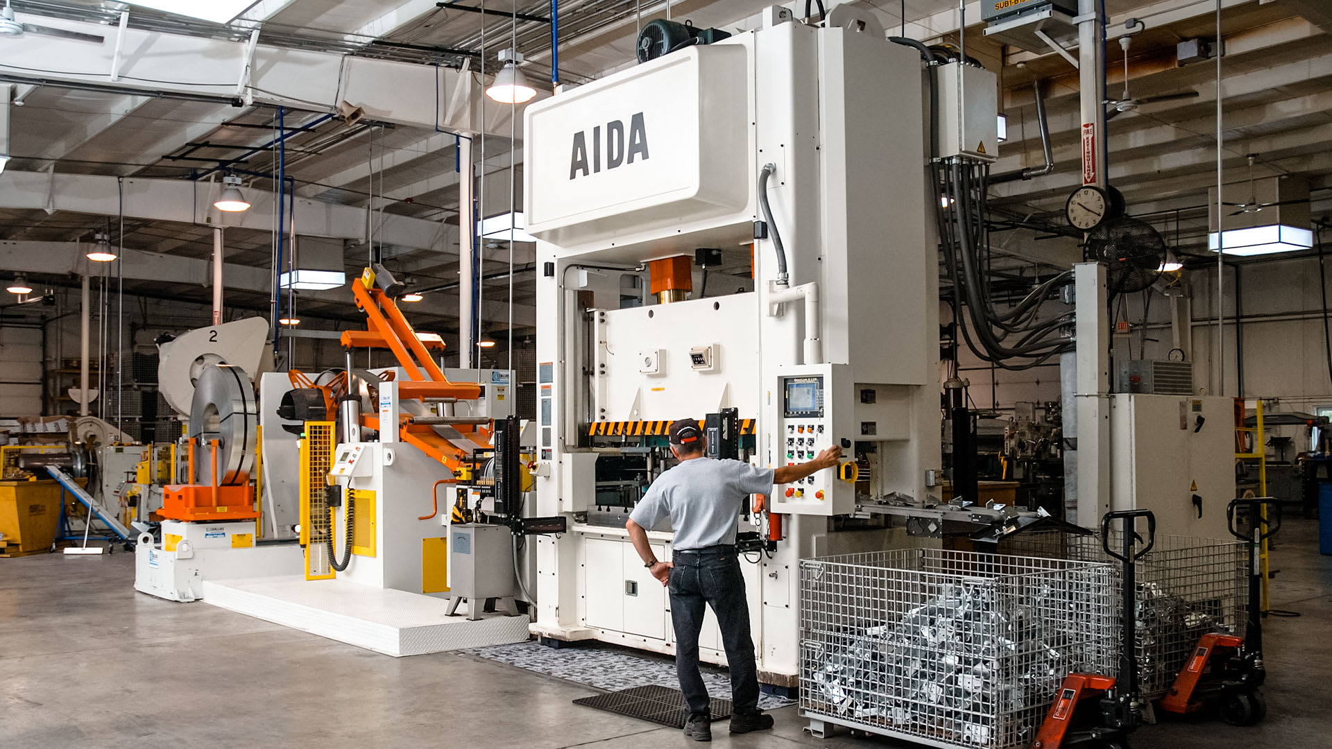 Unitized Frame Mechanical Presses for Metal Stamping AIDA