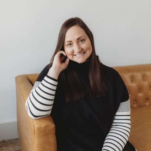 Katie Tomaschko Tout