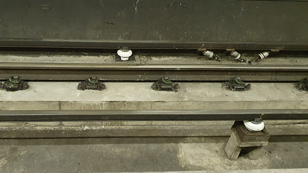 Carousel Images Of Trackelast Product