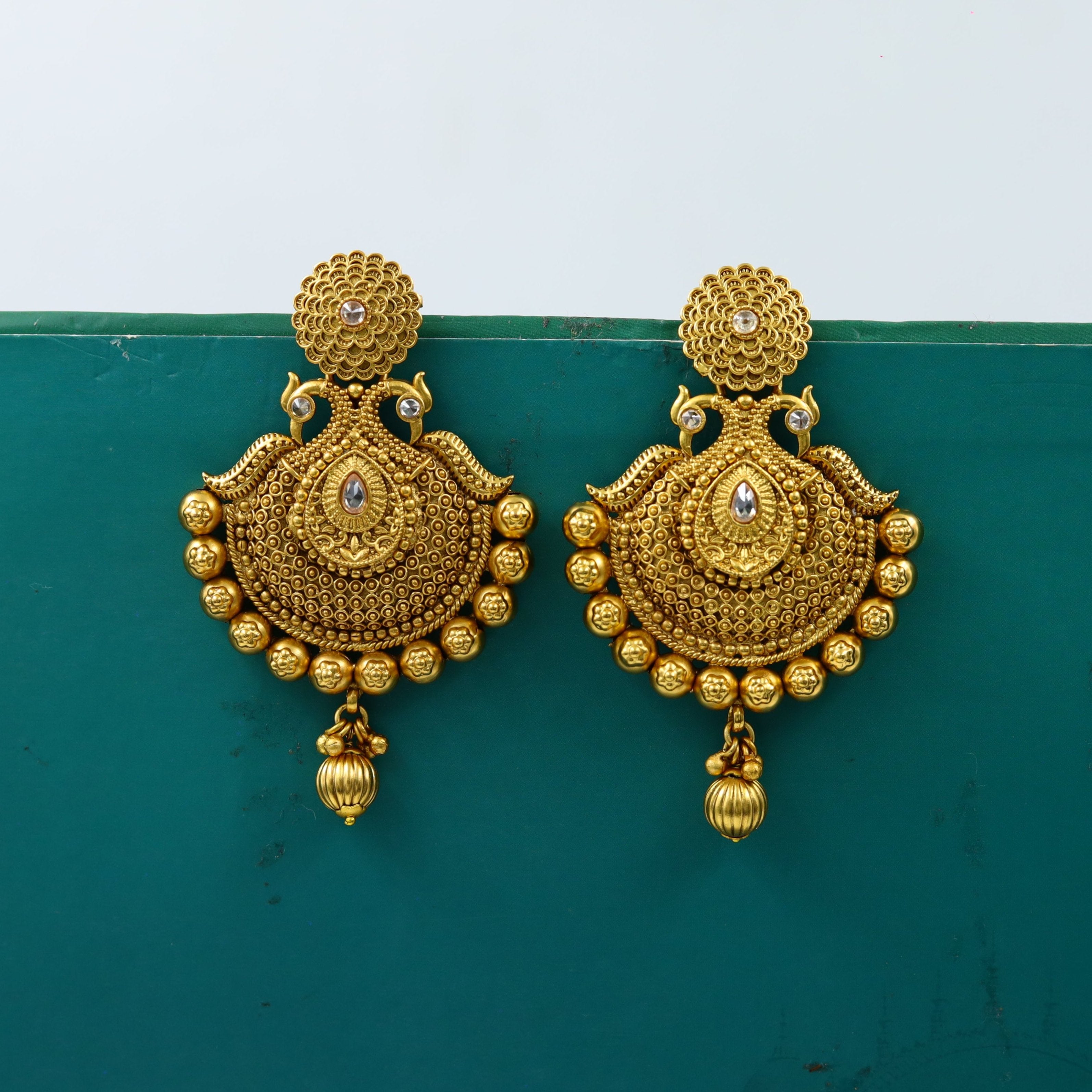 Heartbeats in Gold-2