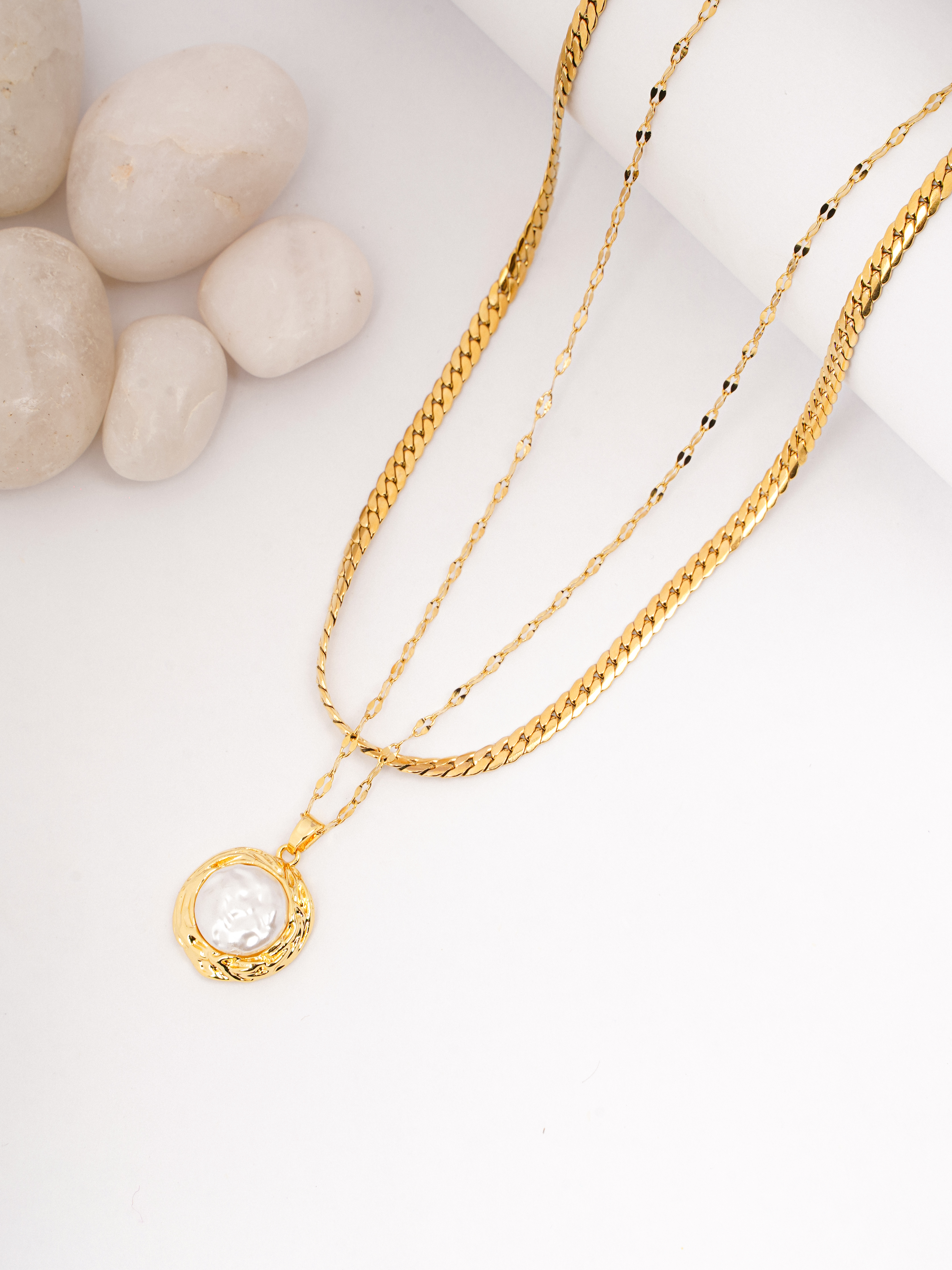 Chic Layered Medallion Necklace