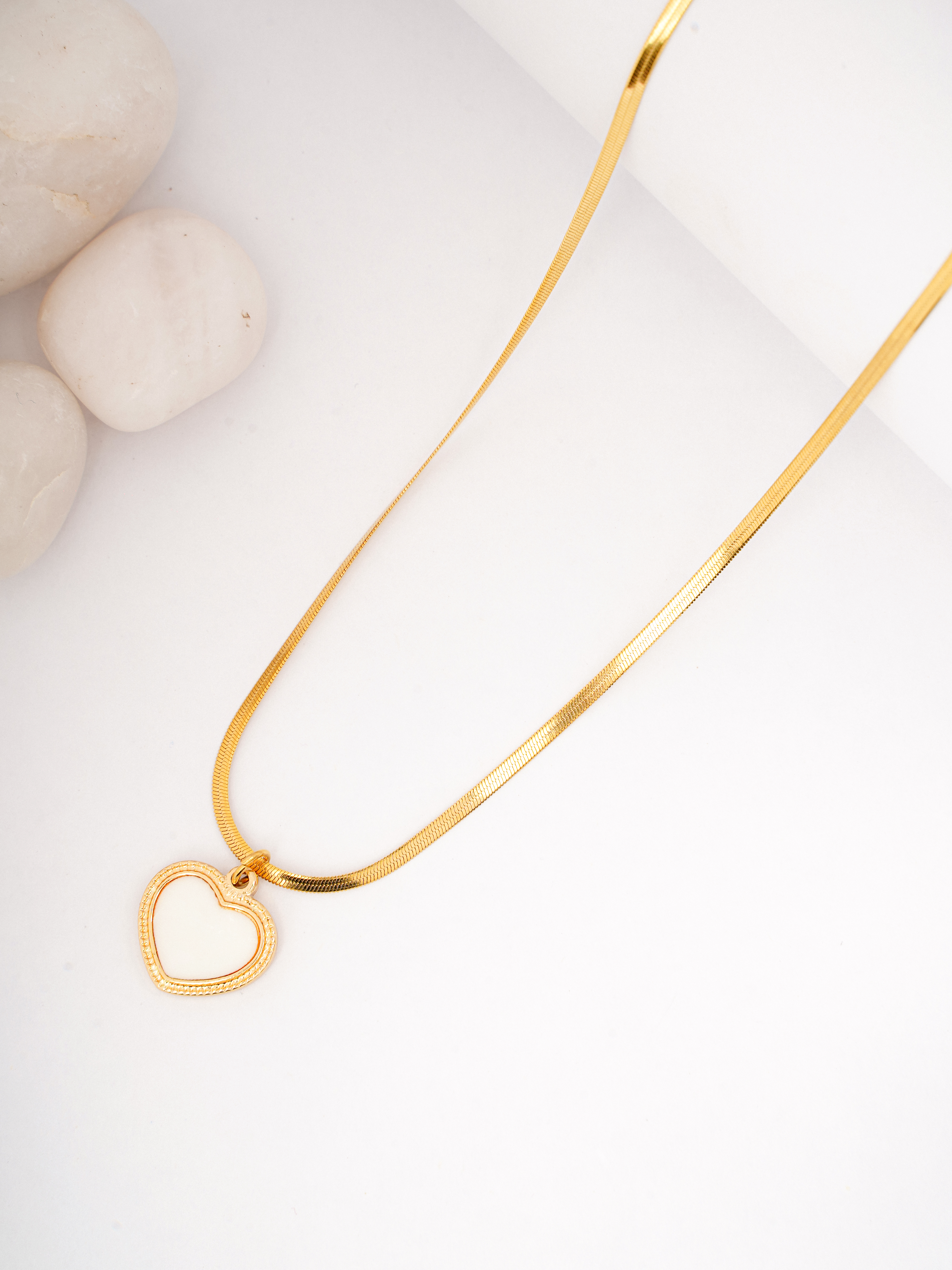 Trendy Gold Snake Chain Bow Lariat