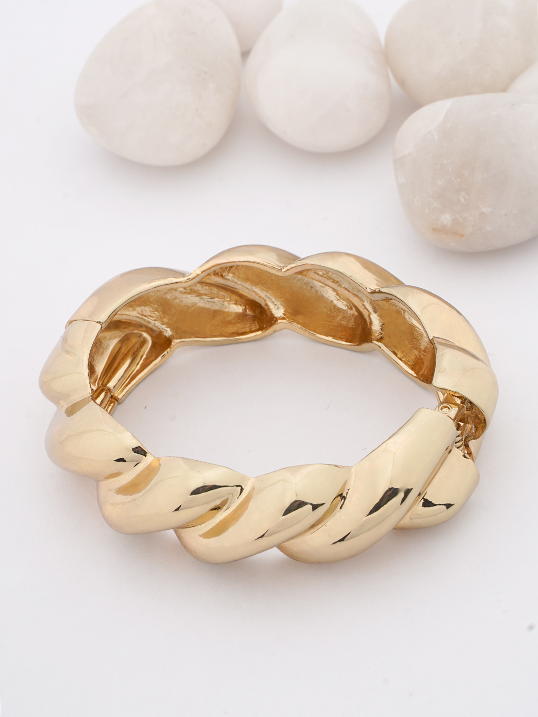 Gold Twisted Link Hinged Bangle
