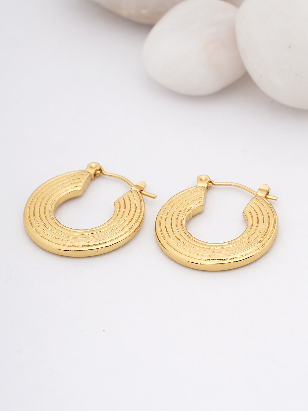 Ribbed Gold Hoop Earrings