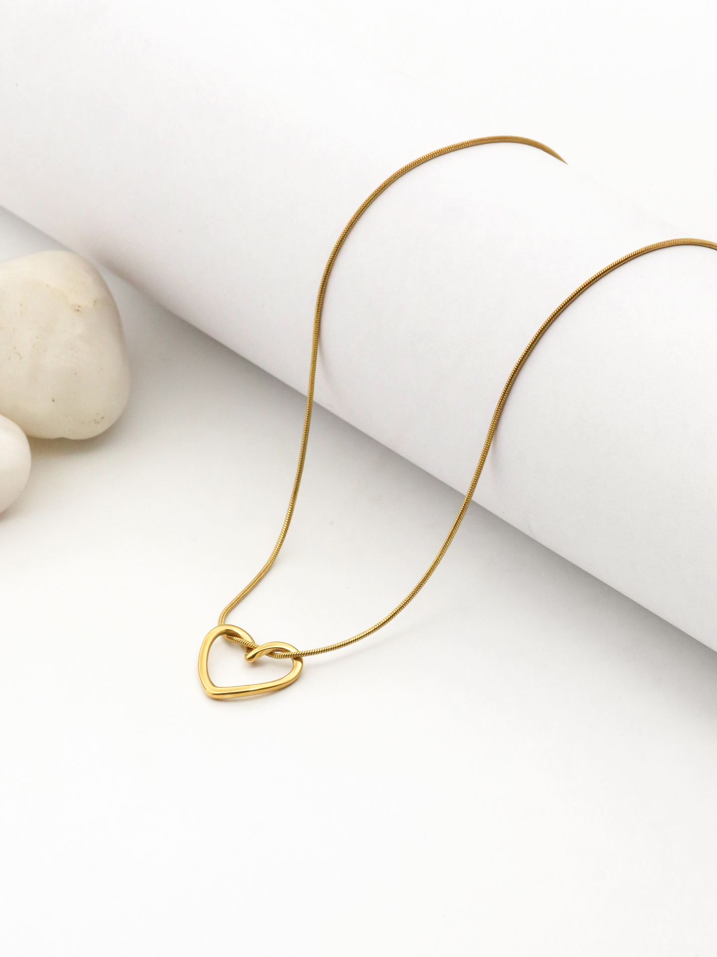 Dainty Open Heart Necklace