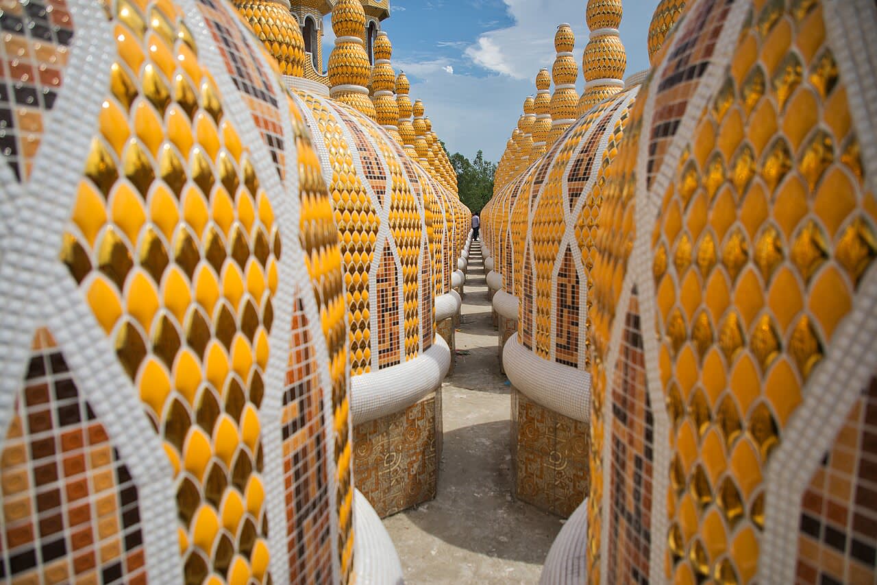 201 Gombuj Masjid (201 Dome Mosque)