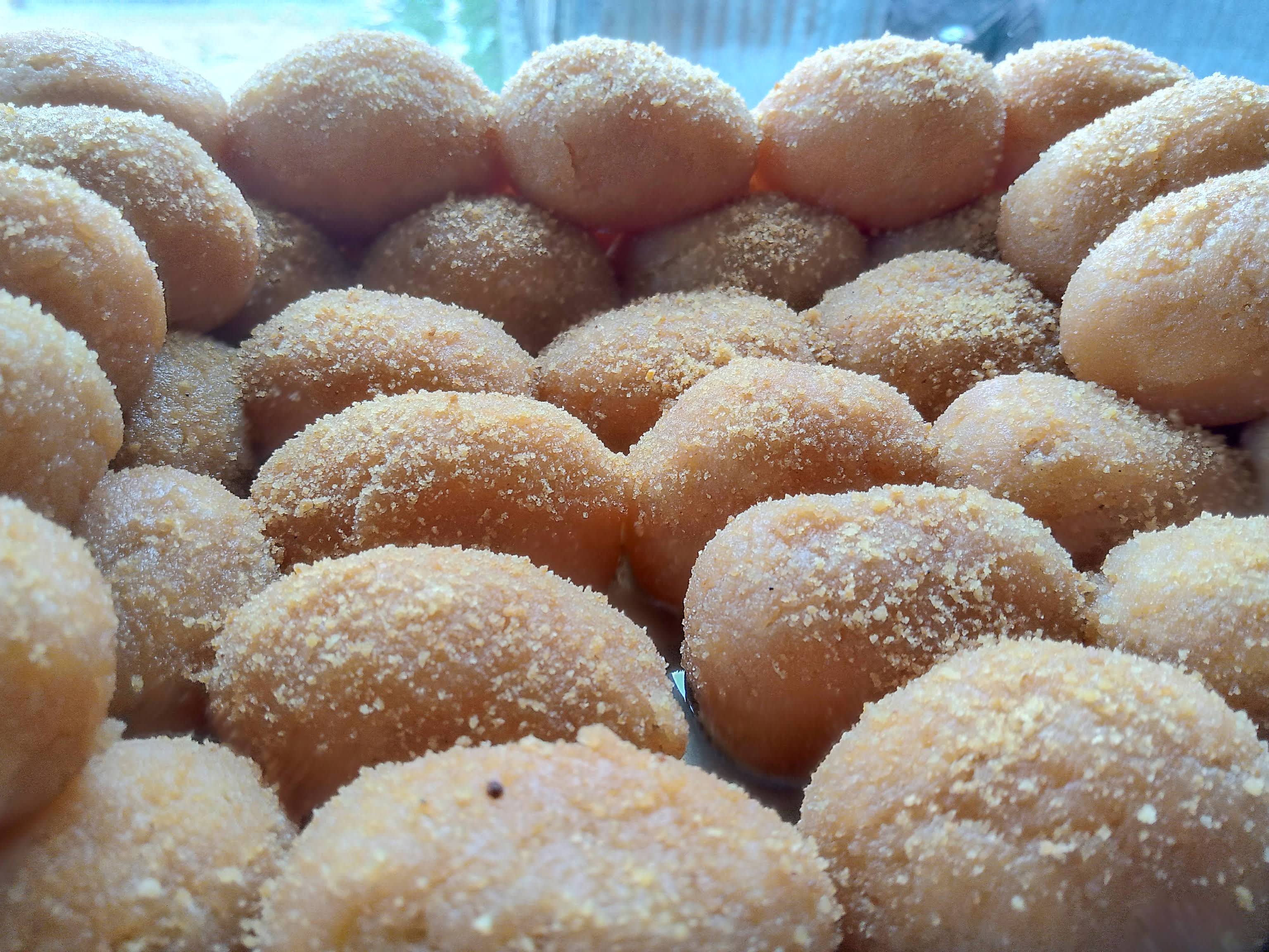Porabari Chomchom (Sweets)