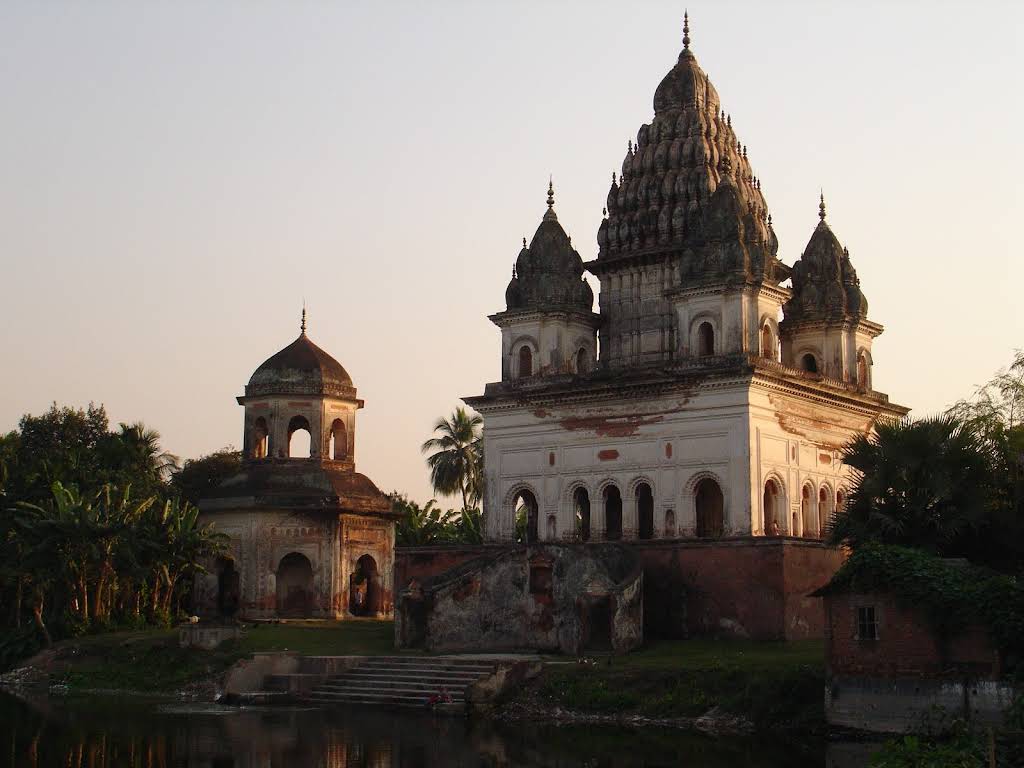 Puthia Rajbari (Puthia Temple Complex)