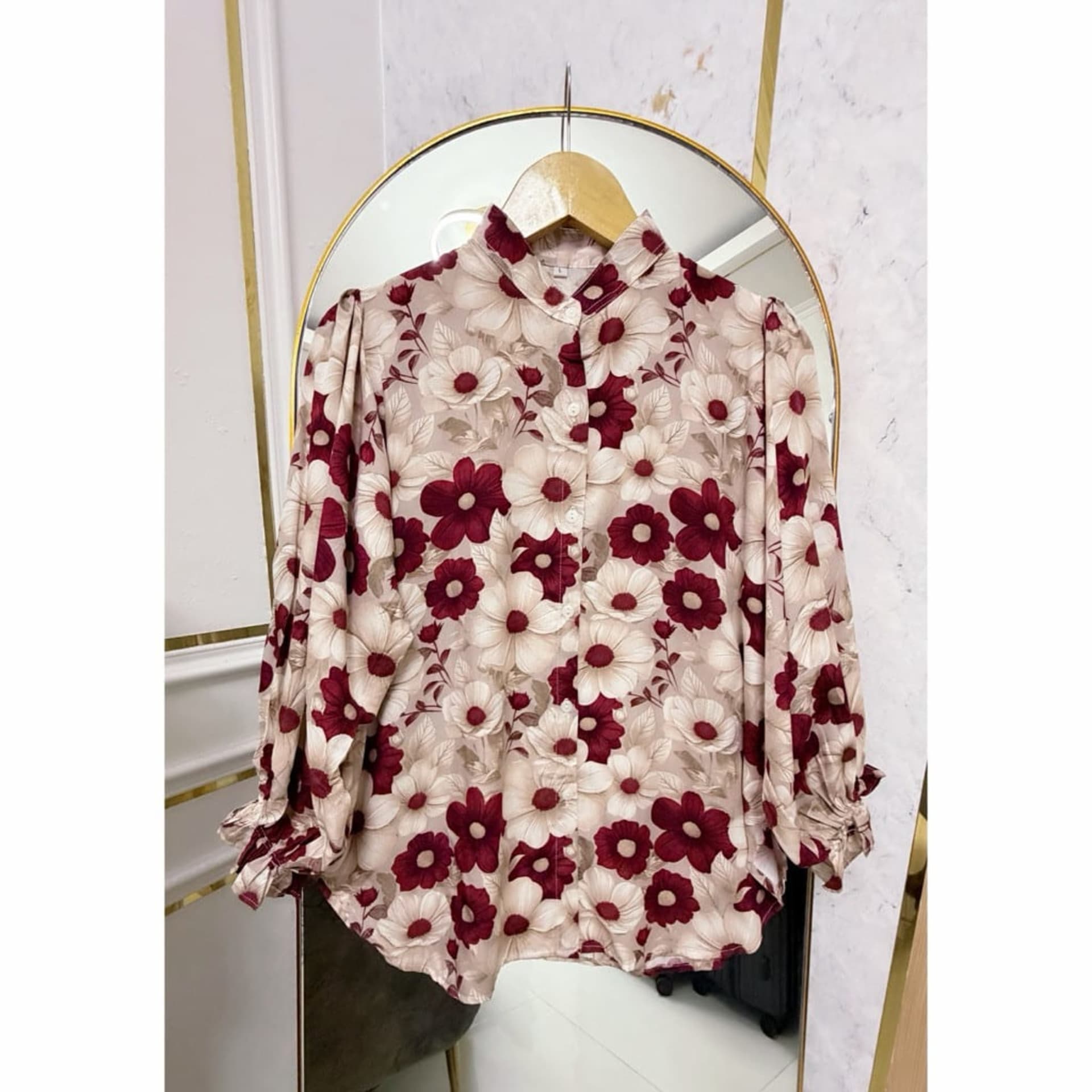 Alysa Blouse Atasan Wanita Rayon Motif Bunga-Bunga