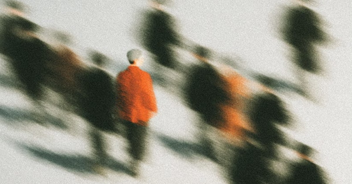 Design careers in the Age of AI: specialize or generalize?