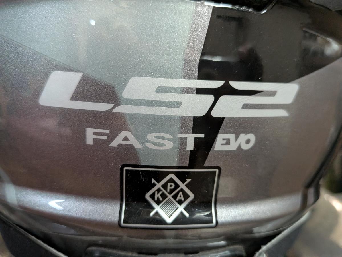 Excellent condition LS2 ADV helmet (size M) with googles 2 pairs - Photo 3