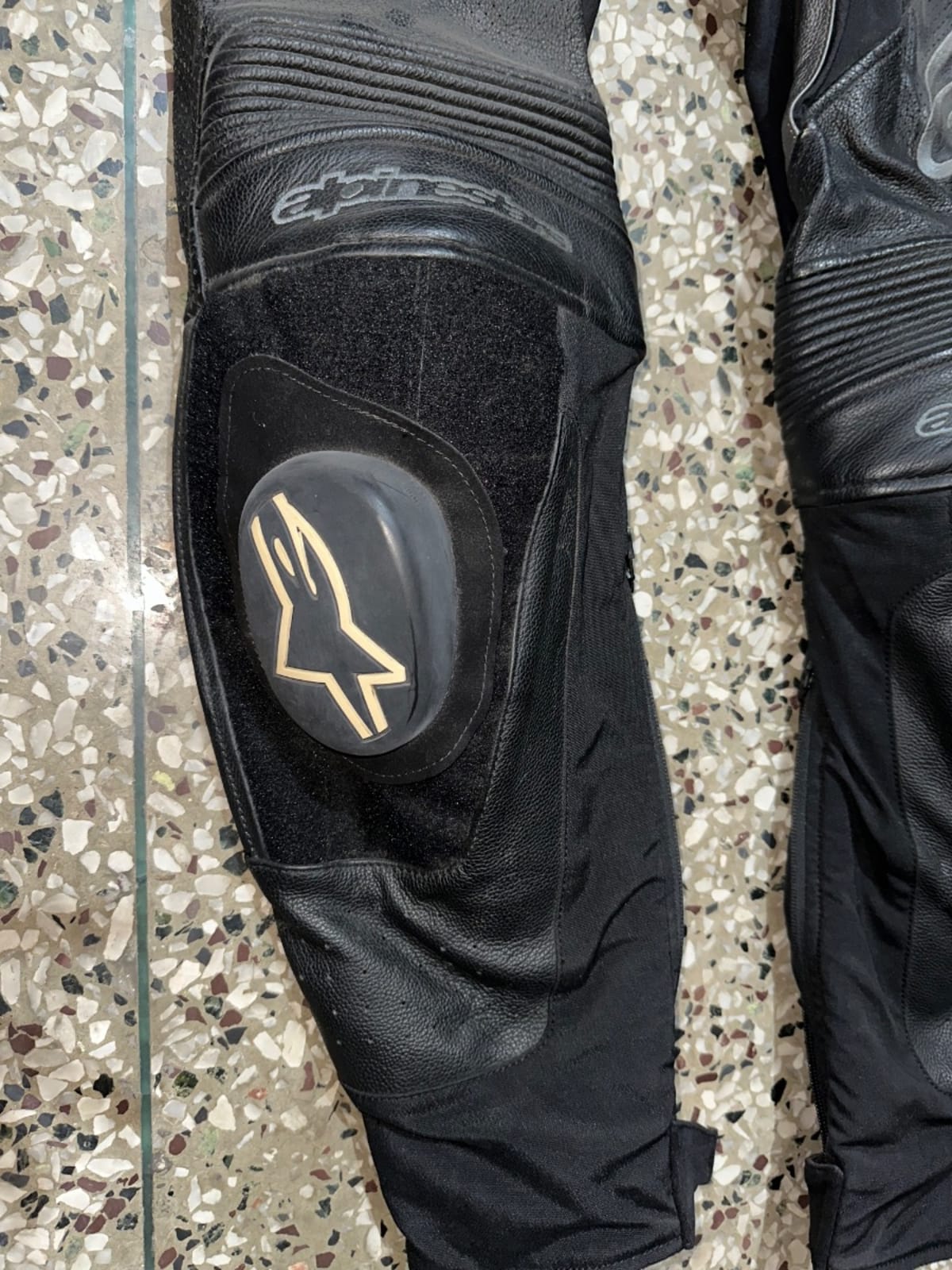 Alpinestars leather pants - Photo 3