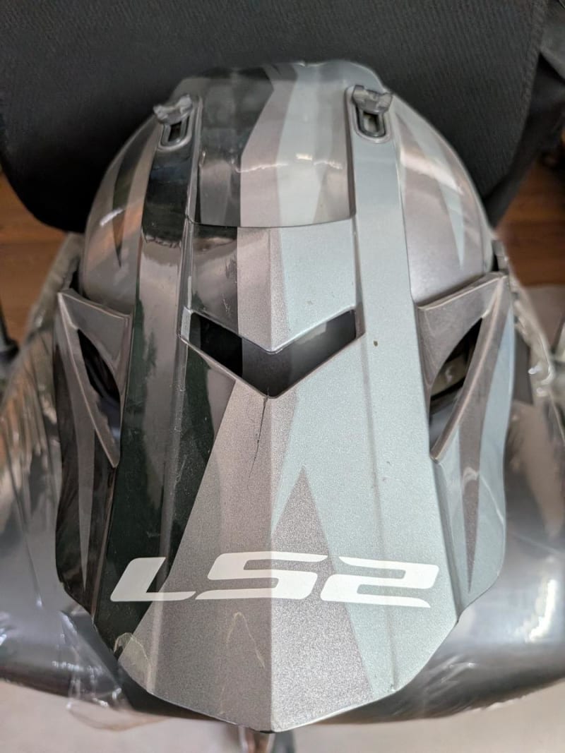 Excellent condition LS2 ADV helmet (size M)  with googles 2 pairs 