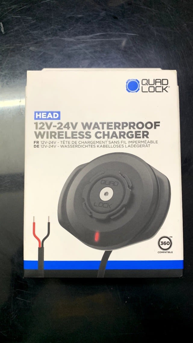 Quadlock Waterproof Wireless Charger - Photo 4