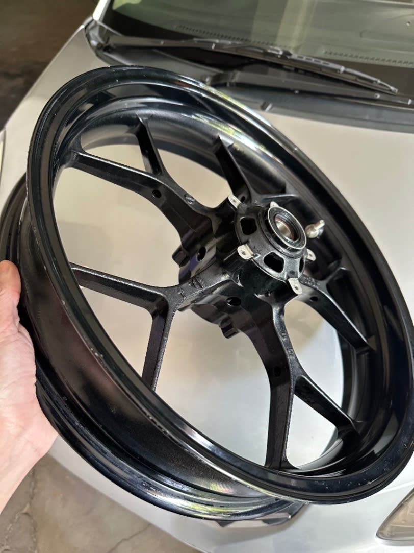 2017-19 Honda CBR  1000 rr front allloy