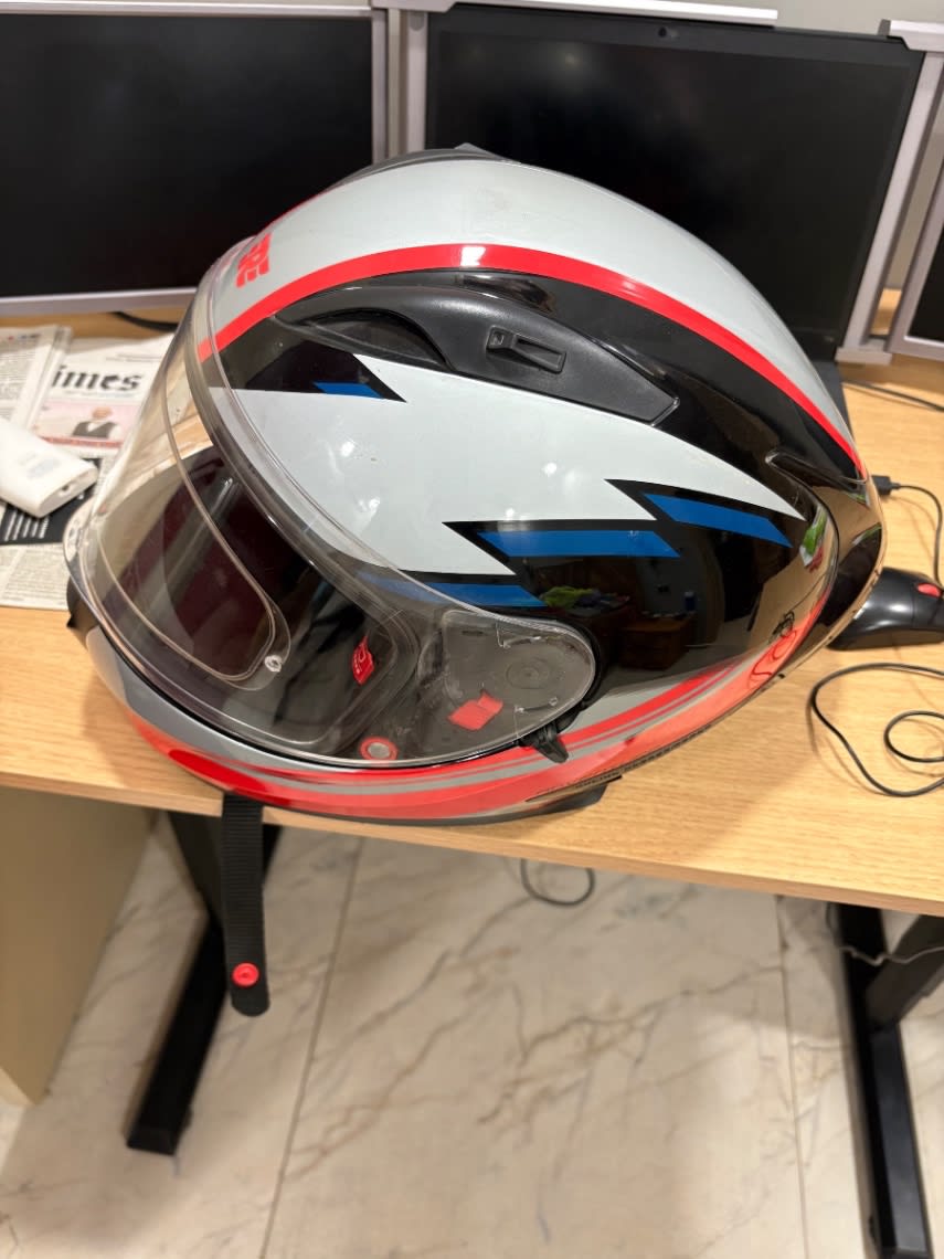 Re helmet bought for 6000 - Photo 2