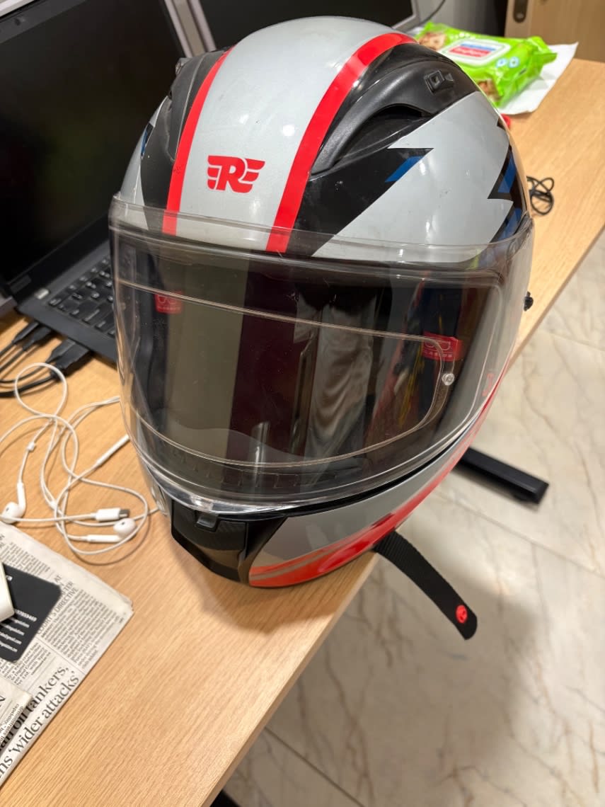 Re helmet bought for 6000 - Photo 3