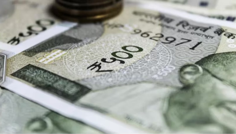 Investors shift to Singapore Exchange after RBI's curbs on rupee futures