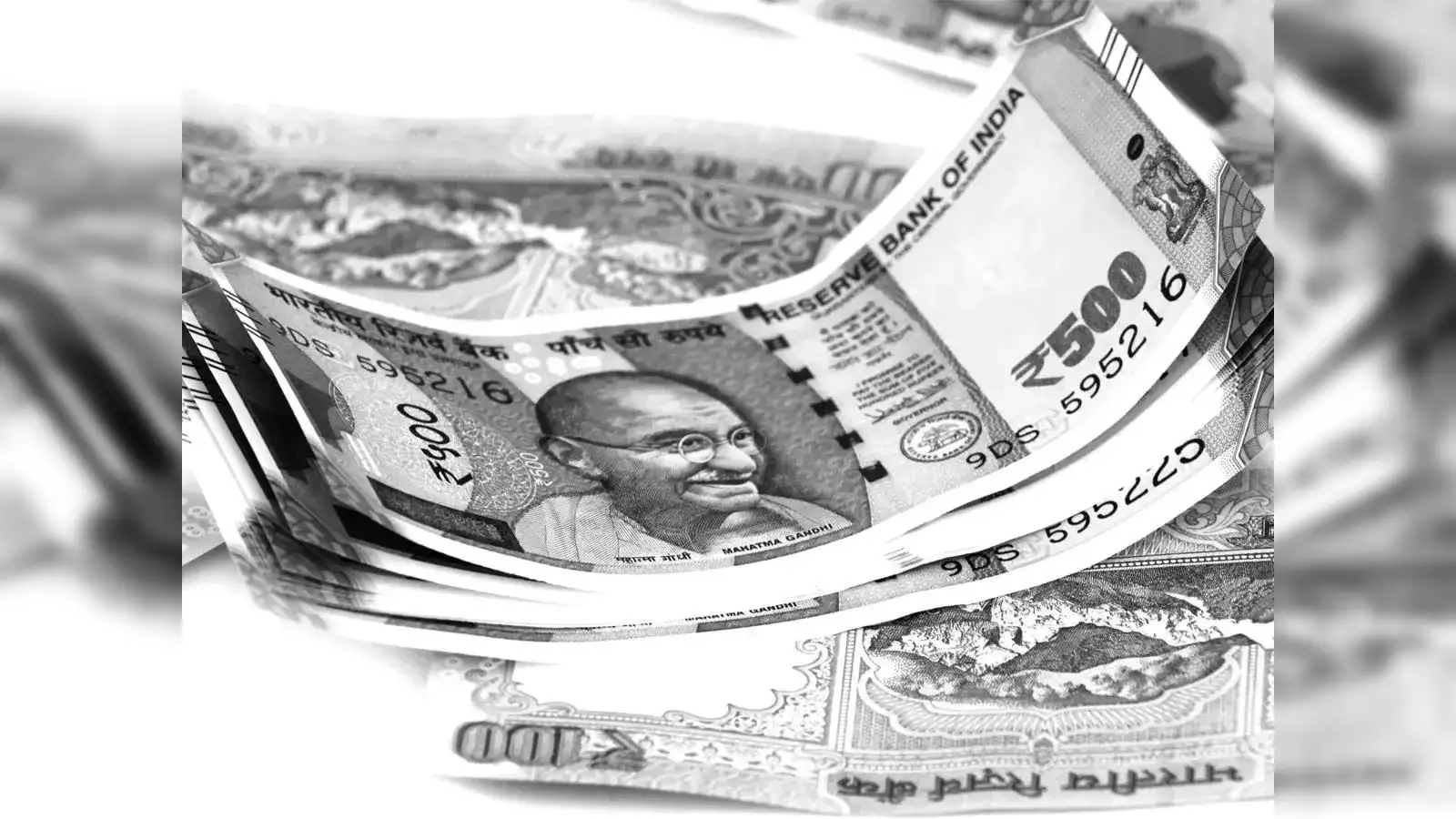 Central Spending Boosts Liquidity, Lowers Overnight Rate Below Repo