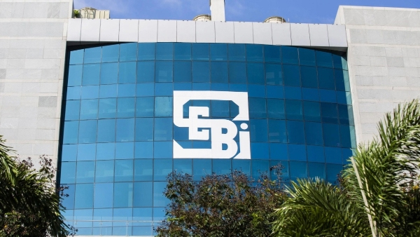 Sebi Proposes New Asset Class to Bridge Mutual Funds and PMS Gap
