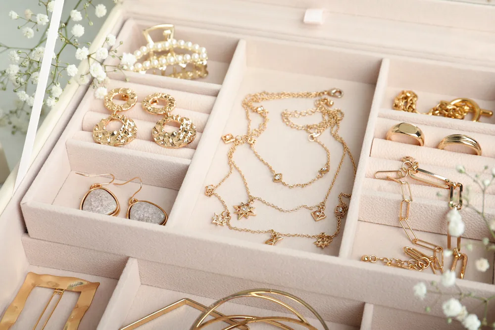Te koop: Webshop in vrouwensieraden | Brookz®