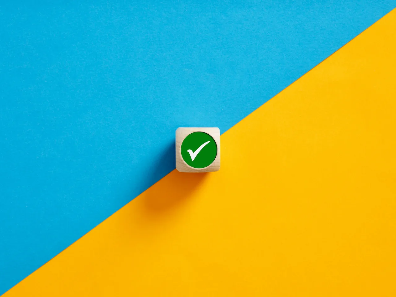 In overnametrajecten waar men toch vaak een strak tijdspad heeft, is het van belang tijdig de statuten te controleren.