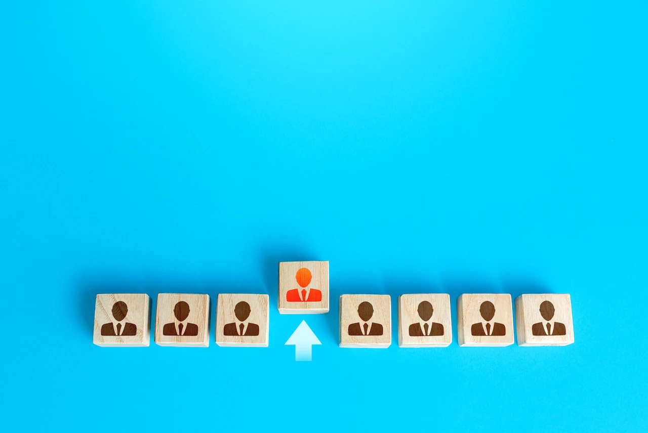 Neem ruim voor je bedrijfsverkoop al gas terug en maak jezelf overbodig. Dat is niet alleen beter voor jezelf, maar ook voor de koper en voor het bedrijf zelf.