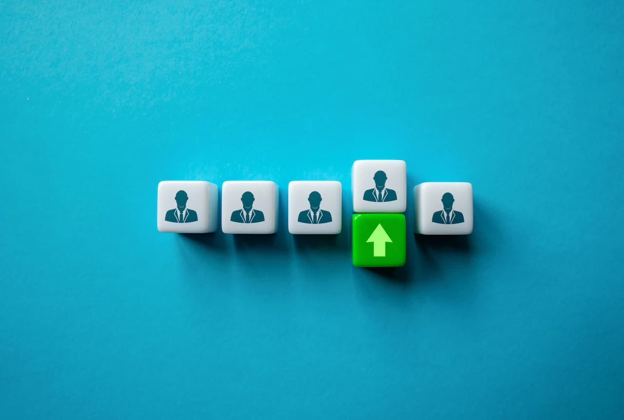 Het vinden van de juiste koper is geen toeval, maar het resultaat van een zorgvuldig ingericht verkoopproces, een sterke positionering en een objectieve beoordeling van kandidaten.