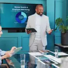 AI-platform voor vitaliteit van medewerkers met eigen technologie, coaching en workforce analytics. Neem contact op via Brookz.