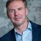 Peter van der Linden