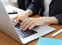 Photo de Marktonderzoeksbureau met AI-platform