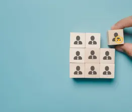 Het biedt verschillende voordelen, zoals een verhoogde betrokkenheid en een gevoel van gedeeld ondernemerschap.