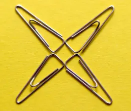 De overnameprijs van een onderneming wordt vaak uitgedrukt in een factor het bedrijfsresultaat, winst voor belasting of de omzet.