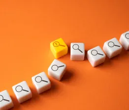 Veel ondernemers denken bij een verkooptraject vooral aan waardering, kopers en onderhandeling. In de praktijk ontstaat de meeste druk vaak ergens anders: bij de kwaliteit van de beschikbare financiële en operationele data.