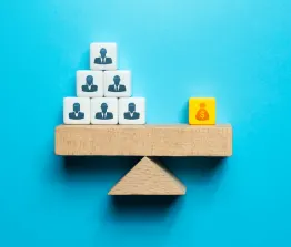 Door niet alleen te focussen op de transactie, maar ook op de menselijke impact, borg je de continuïteit van de onderneming.