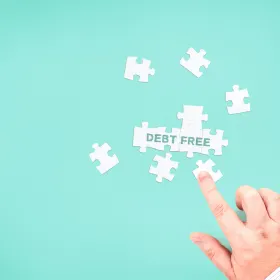 ‘Cash & Debt Free’ en ‘Equity Bridge’ zijn veelgebruikte termen bij bedrijfsovernames. Dit betekenen ze voor een koper en een verkoper.