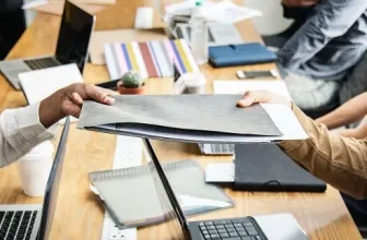 Het bedrijf verkopen aan het personeel is niet zonder risico. In dit artikel de belangrijkste valkuilen van deze bedrijfsverkoop voor u op een rij.